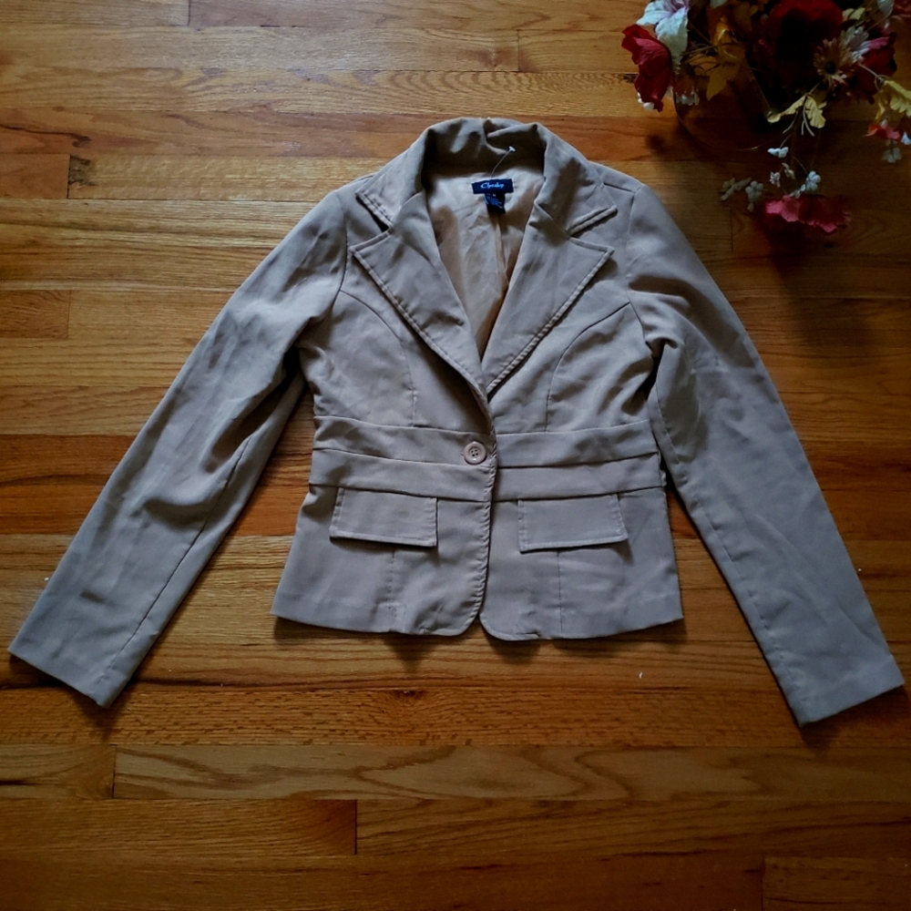 Chelsea Tan Medium Blazer Jacket faux pockets 1 button